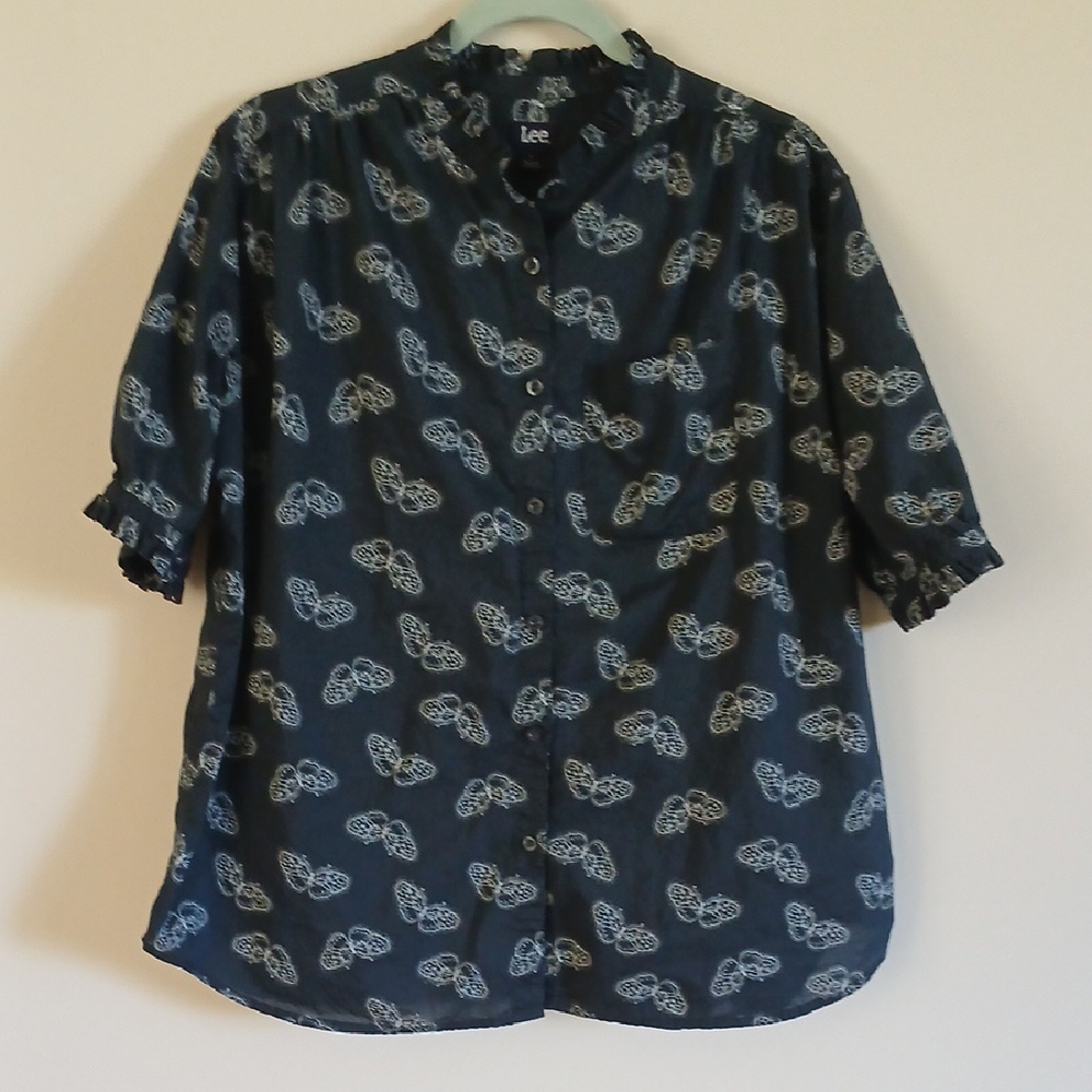 Lee All Purpose women's short sleeve button up Large